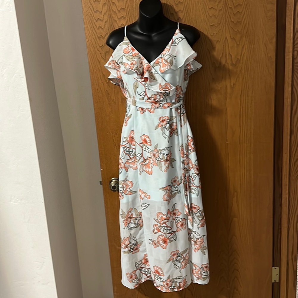 J.O.A. Light blue & coral floral midi dress S